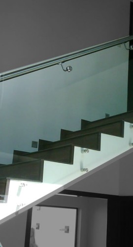 barandalconpasamanosinoxidable